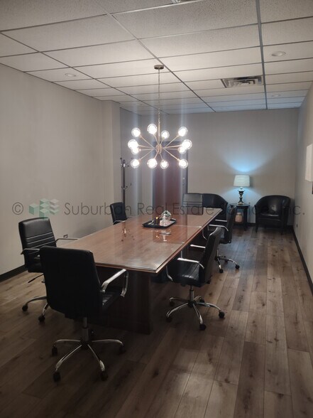 2111 Plum St, Aurora, IL à louer - Photo intérieure - Image 2 de 5