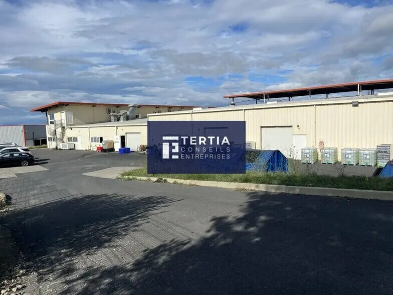 Industrial in Sète for lease - Building Photo - Image 3 of 6