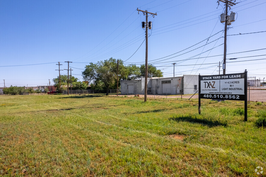 220 30th St, Lubbock, TX à louer - Photo du b timent - Image 2 de 11