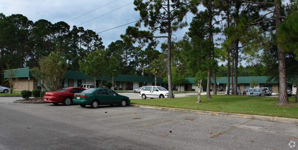 1542 Kingsley Ave, Orange Park, FL à vendre - Photo du bâtiment - Image 2 de 2