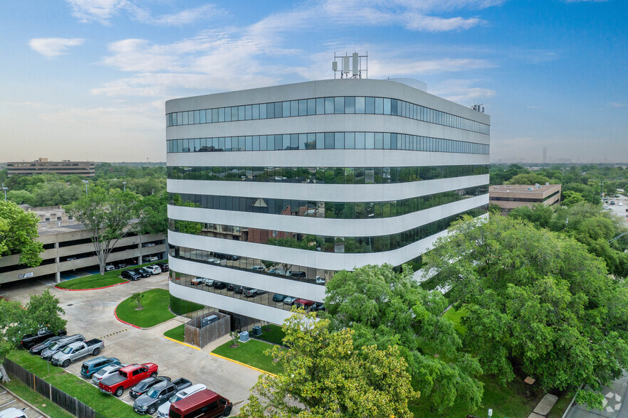 9800 Richmond Ave, Houston, TX for sale - Building Photo - Image 3 of 13