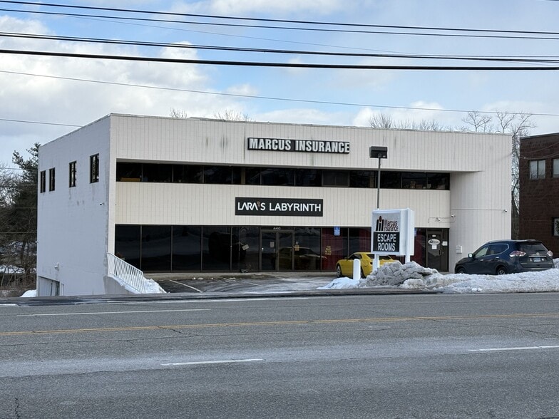 840-842 Silas Deane Hwy, Wethersfield, CT for sale - Building Photo - Image 3 of 9
