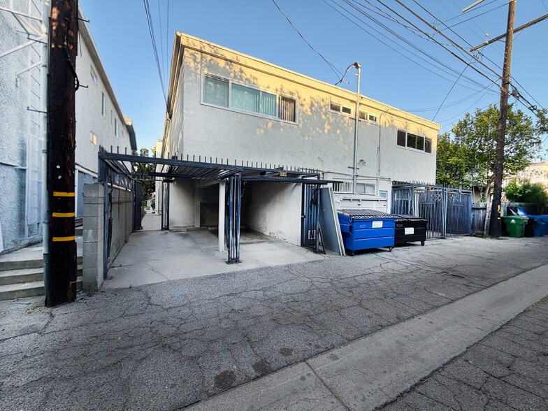 4227 Whitsett Ave, Studio City, CA à vendre - Photo du bâtiment - Image 2 de 7