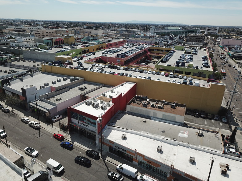 718 E 10th St, Los Angeles, CA for sale - Aerial - Image 2 of 4