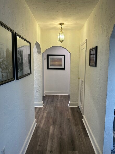 902 N Armenia Ave, Tampa, FL for sale - Building Photo - Image 3 of 21