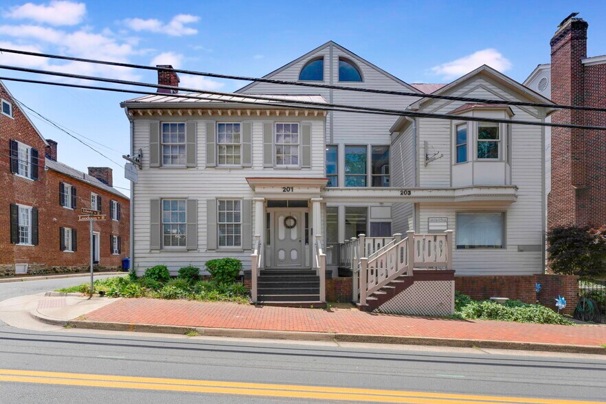 201-203 Loudoun St SW, Leesburg, VA à louer - Photo du bâtiment - Image 1 de 21