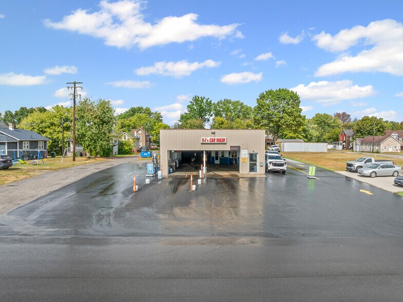 44 E Harrison St, Alliance, OH à vendre - Photo du bâtiment - Image 2 de 52