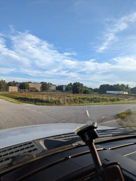 91 Atherton, Lake Placid, FL à louer - Photo principale - Image 1 de 1