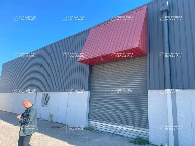 Office in Rognac for lease - Building Photo - Image 2 of 7