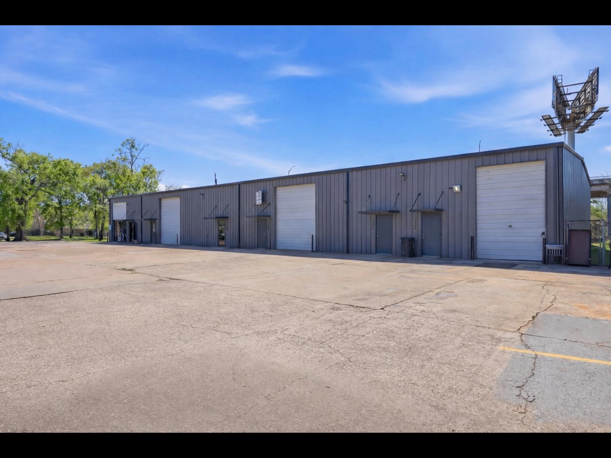 6650 Westwood Blvd, Beaumont, TX for lease Primary Photo- Image 1 of 20