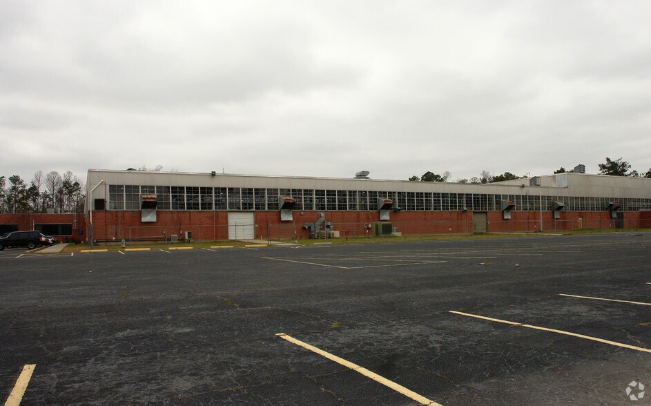 2501 Old Hwy 42, Hattiesburg, MS à louer - Photo du bâtiment - Image 3 de 4