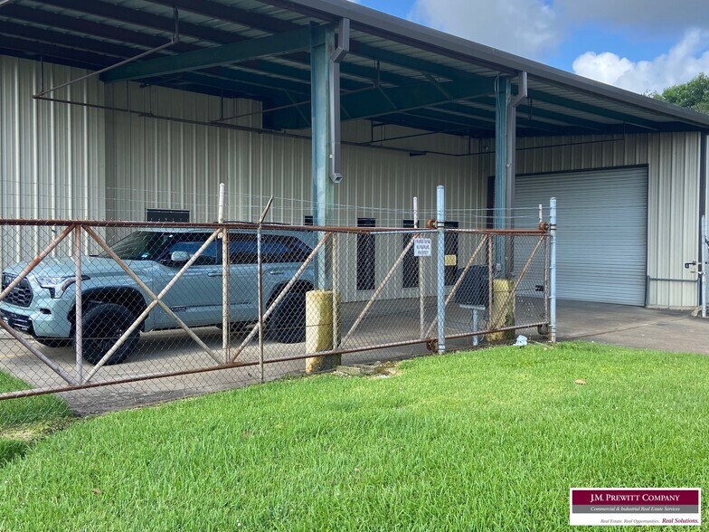 399 Ml King Jr Pky, Beaumont, TX for sale - Building Photo - Image 2 of 4