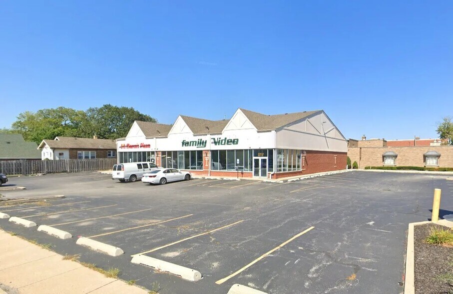 2000-2010 W 183rd St, Homewood, IL à louer - Photo du bâtiment - Image 3 de 4