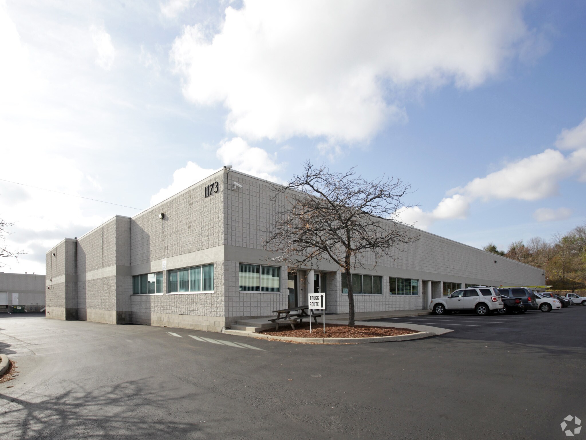 1173 N Service Rd W, Oakville, ON for sale Primary Photo- Image 1 of 1