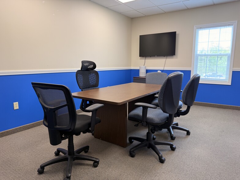 172 Route 101, Bedford, NH for sale - Building Photo - Image 3 of 29