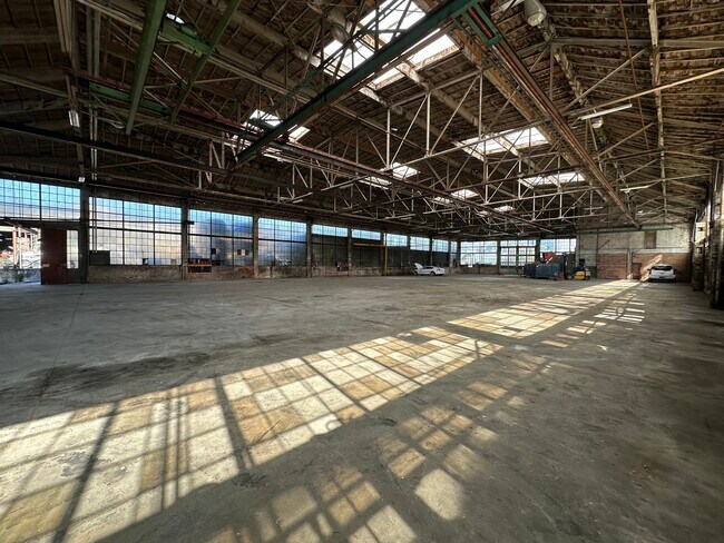 More details for 2635-2717 Peralta St, Oakland, CA - Industrial for Lease