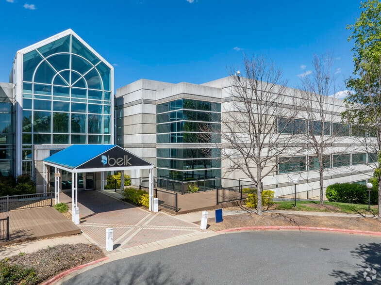 2801 W Tyvola Rd, Charlotte, NC à louer - Photo du bâtiment - Image 2 de 11