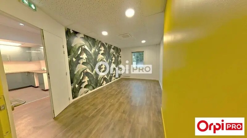 Office in Lille for sale - Interior Photo - Image 1 of 7