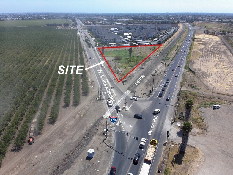 3644 W Grant Line Rd, Tracy, CA à louer - Aérien - Image 2 de 9