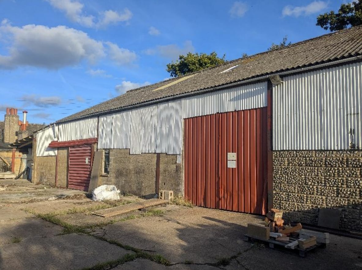 Former Heatcraft Anglia Premises portefeuille de 2 propriétés à vendre sur LoopNet.ca Photo du bâtiment- Image 1 de 8