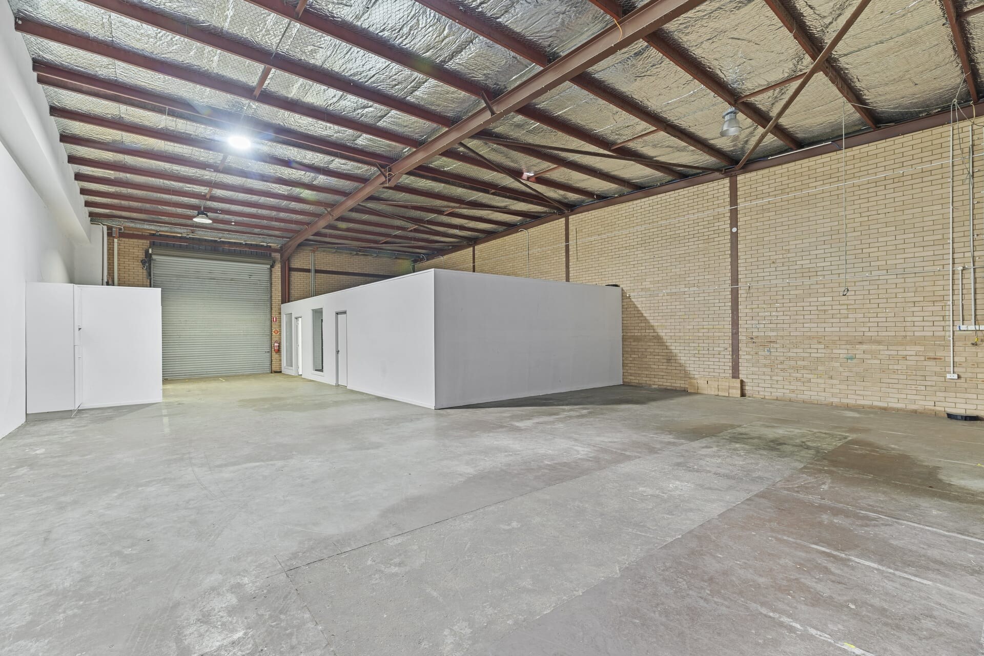 100 Parry St, Newcastle West à louer Photo intérieure- Image 1 de 7