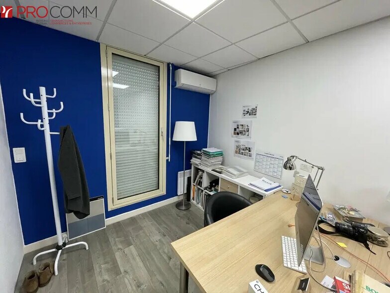 Bureau dans Avignon à louer - Photo du bâtiment - Image 2 de 8