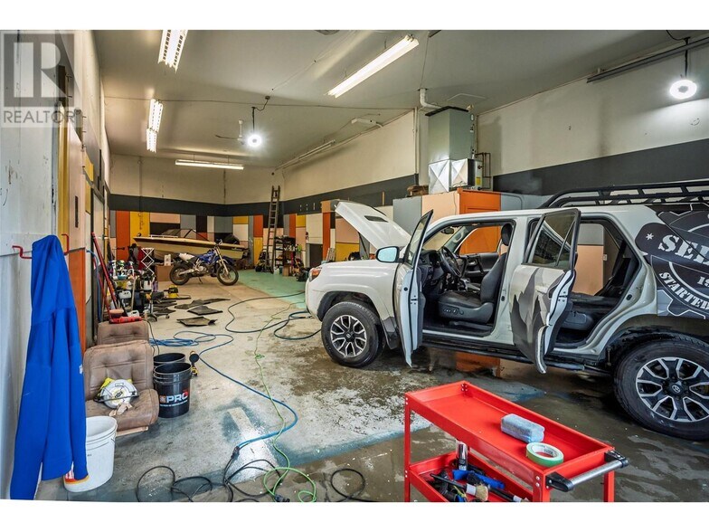 920 Nelson Av, Nelson, BC for sale - Building Photo - Image 2 of 20