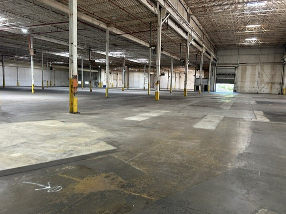 151 Airport Dr, Westminster, MD for lease Interior Photo- Image 1 of 2