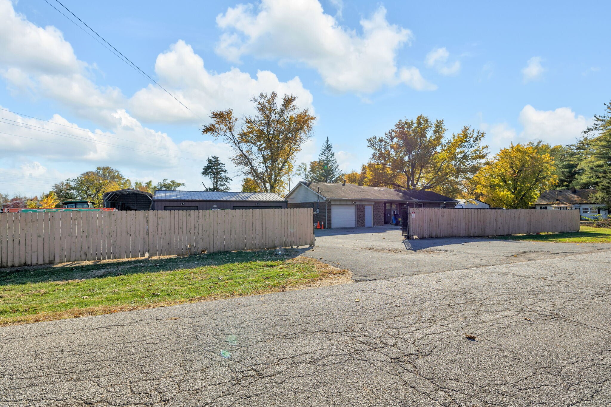 7601 Milhouse Rd, Indianapolis, IN à vendre Photo principale- Image 1 de 30