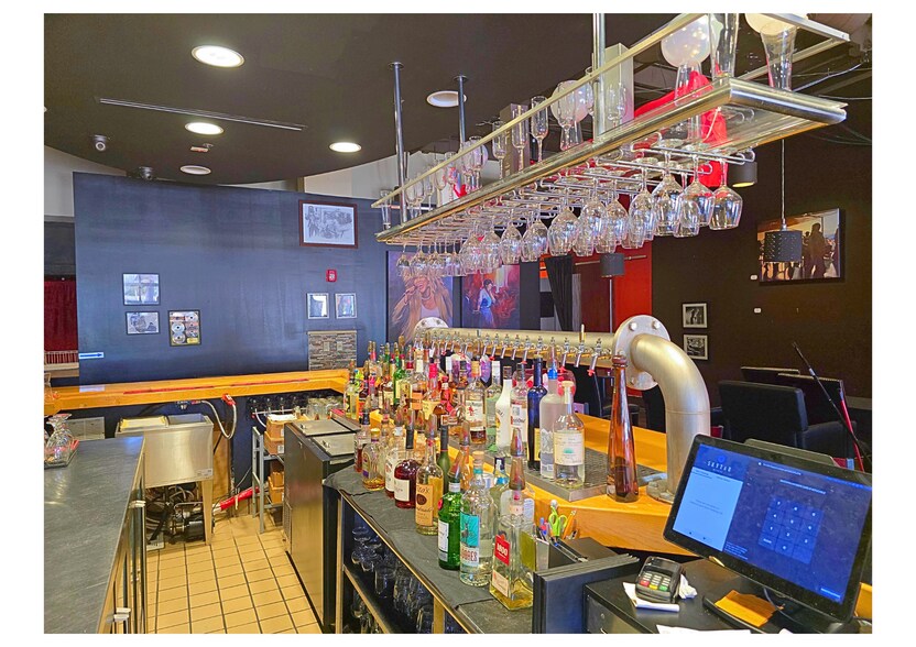 1402 San Marco Blvd, Jacksonville, FL for lease - Interior Photo - Image 2 of 12