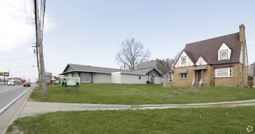 4319 Emerson Ave, Parkersburg, WV for sale - Building Photo - Image 2 of 5