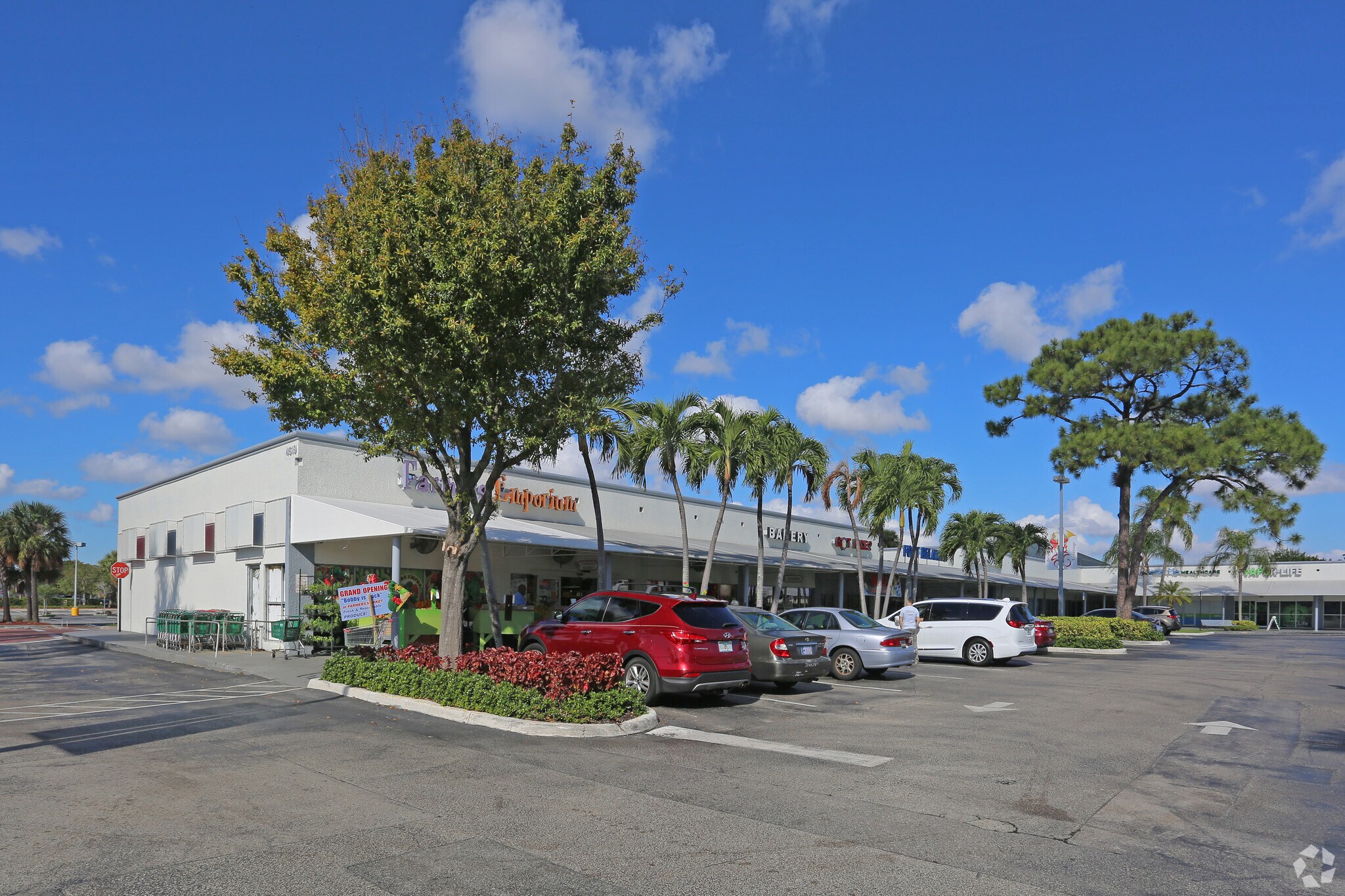 4587-4661 Okeechobee Blvd, West Palm Beach, FL for lease Building Photo- Image 1 of 8