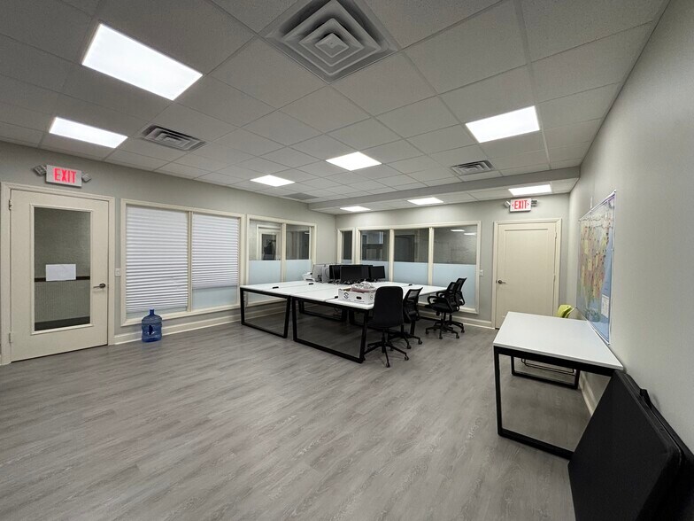 35-37 Kings Hwy, Haddonfield, NJ à louer - Photo intérieure - Image 2 de 6