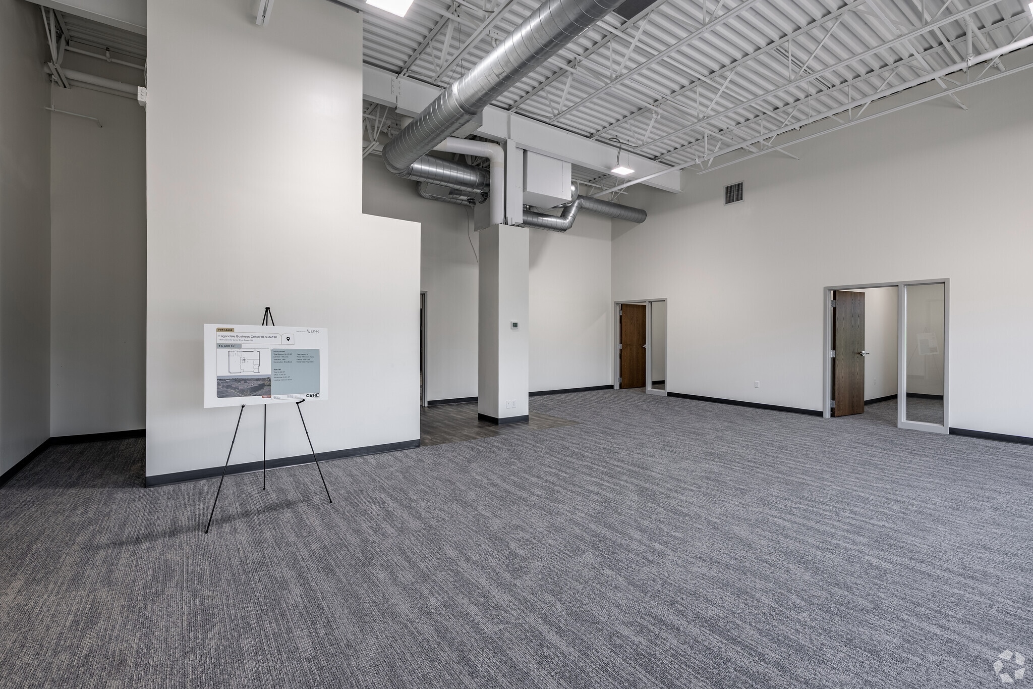 1301 Corporate Center Dr, Eagan, MN for lease Interior Photo- Image 1 of 6