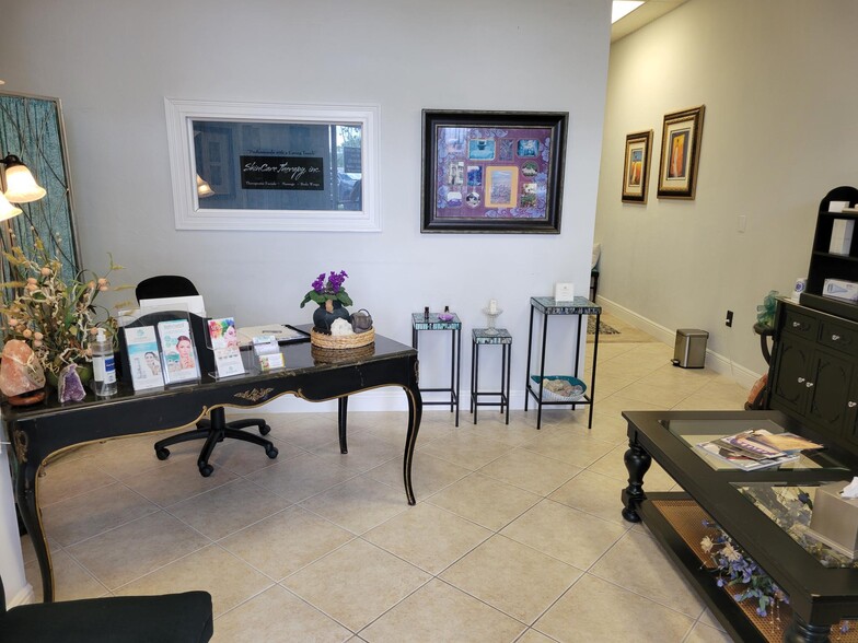 16050 S Tamiami Trl, Fort Myers, FL à louer - Photo intérieure - Image 3 de 10