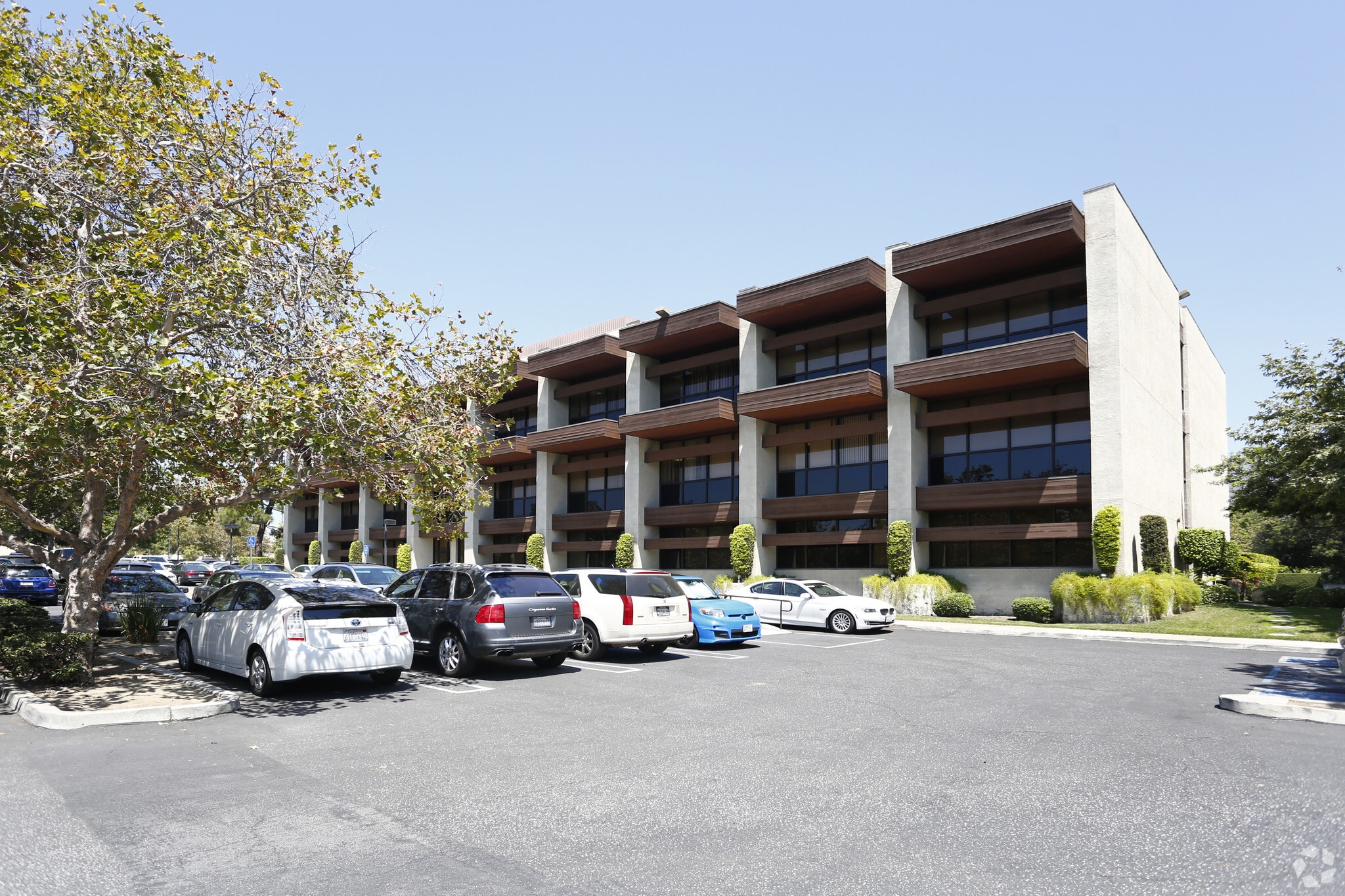 622 W Duarte Rd, Arcadia, CA for lease Primary Photo- Image 1 of 9