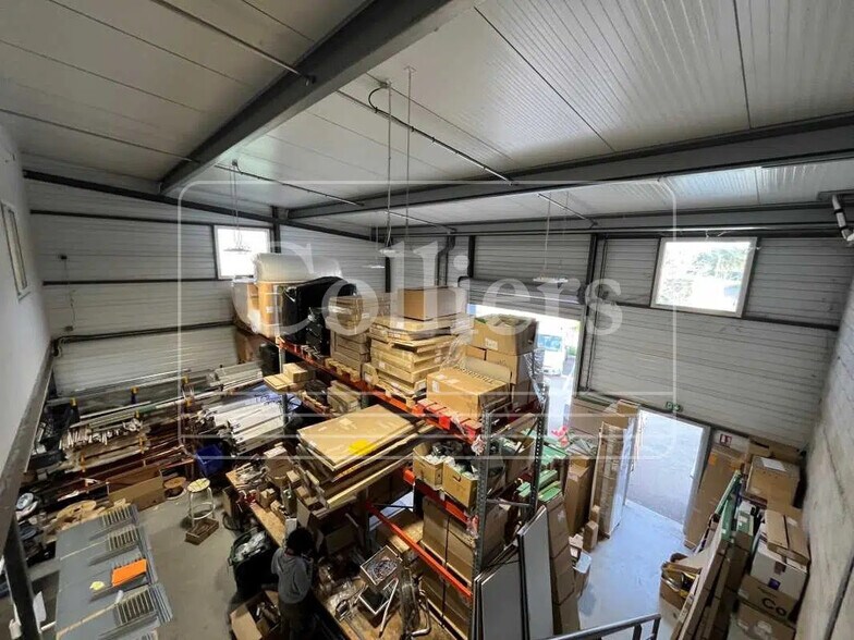 Flex in Gardanne for lease - Interior Photo - Image 3 of 6