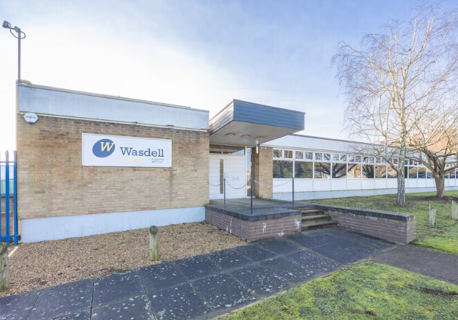 12-14 Edmonds Close, Wellingborough for lease Primary Photo- Image 1 of 4