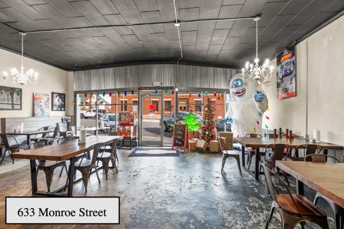 629/633 Monroe St portfolio of 2 properties for sale on LoopNet.ca - Building Photo - Image 2 of 12