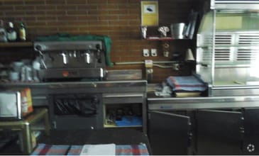 Calle de los Hermanos Fernández Galiano, 11, Guadalajara, Guadalajara for lease Interior Photo- Image 2 of 9