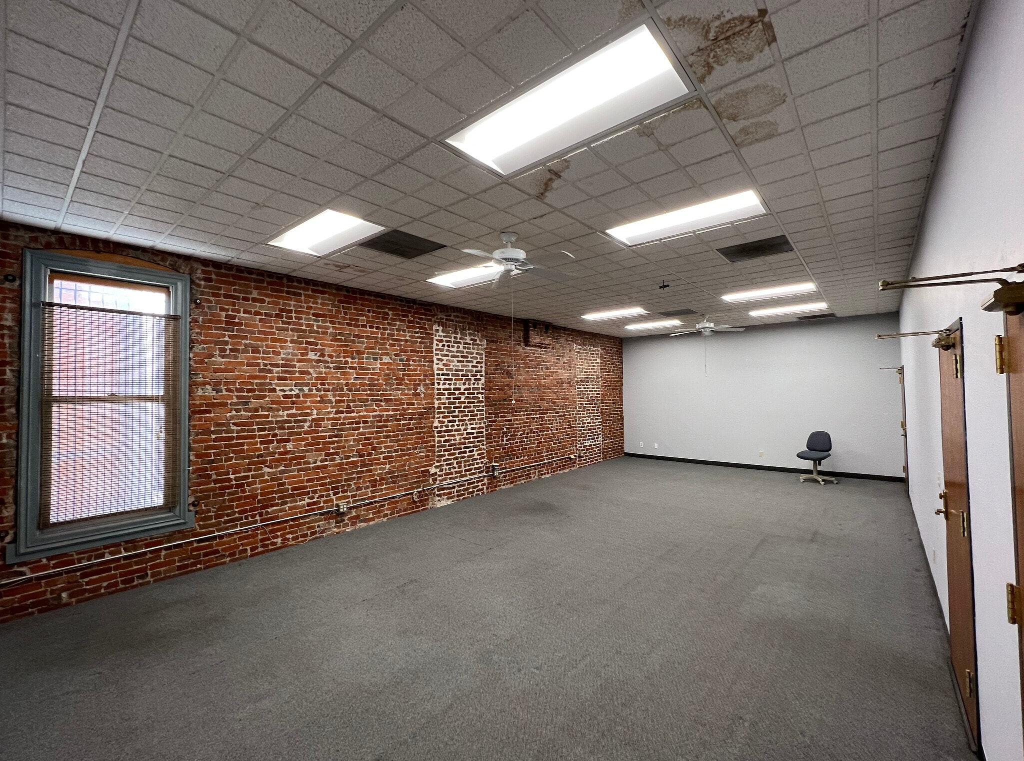524 Main St, Woodland, CA for lease Interior Photo- Image 1 of 12