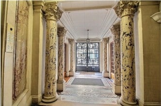 14 rue de Chantilly, Paris for lease Interior Photo- Image 2 of 7
