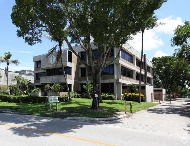 2055 Central Ave, Fort Myers, FL à vendre - Photo principale - Image 1 de 1