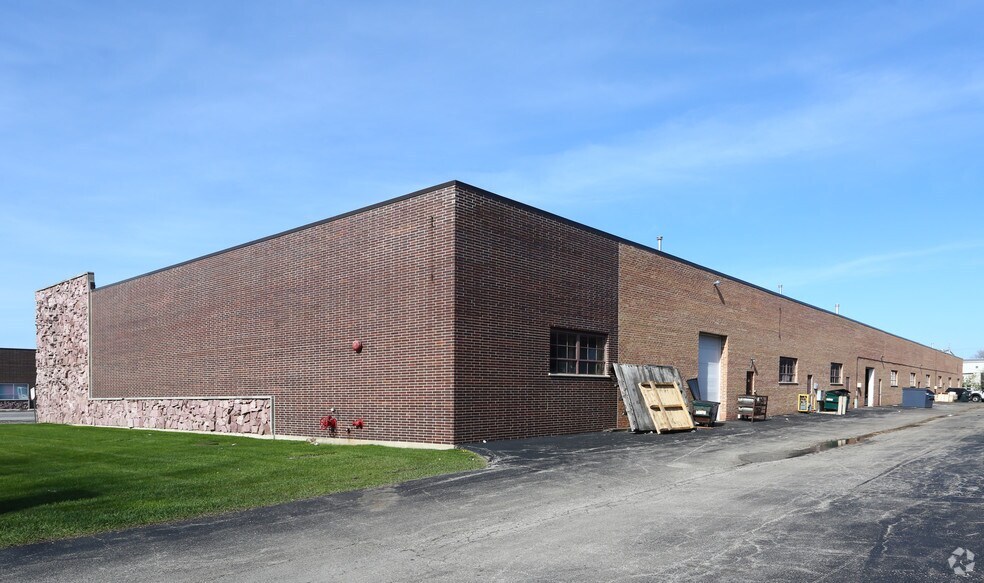 619-631 S Vermont St, Palatine, IL à louer - Photo du bâtiment - Image 2 de 4
