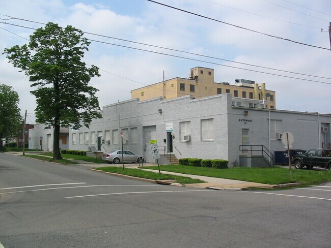 More details for 2828 10th St NE, Washington, DC - Flex for Lease