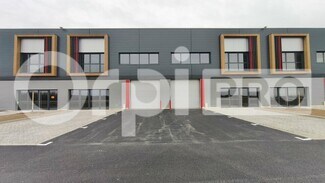 Plus de détails pour Local d'activités à louer