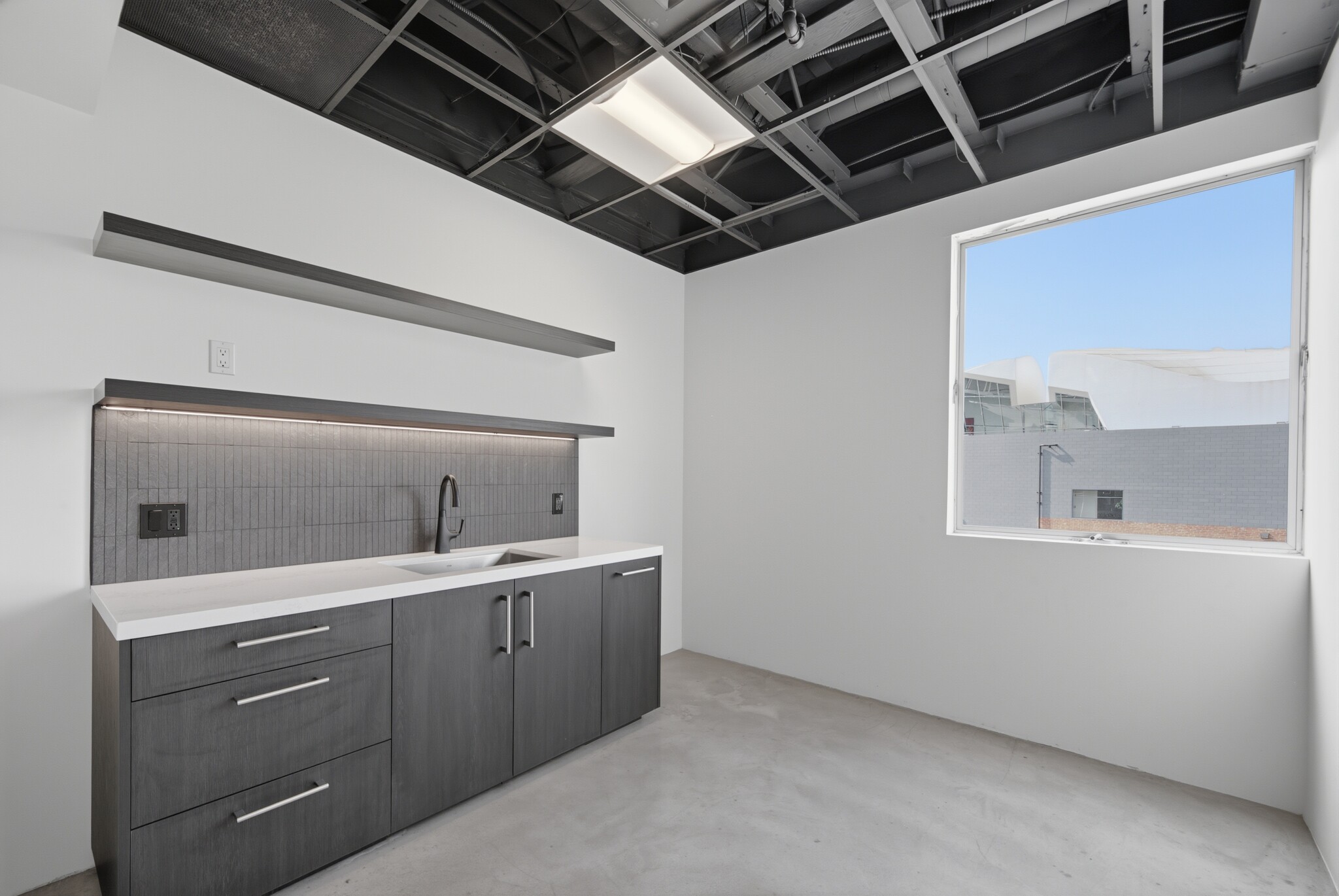 3535 Hayden Ave, Culver City, CA for lease Interior Photo- Image 1 of 5