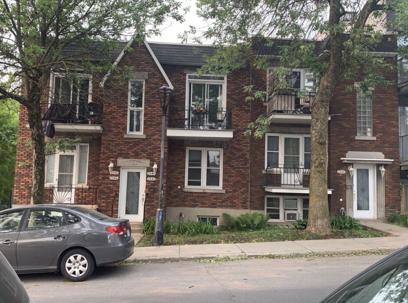 2540-2546 Rue Aylwin, Montréal, QC à vendre Photo principale- Image 1 de 1
