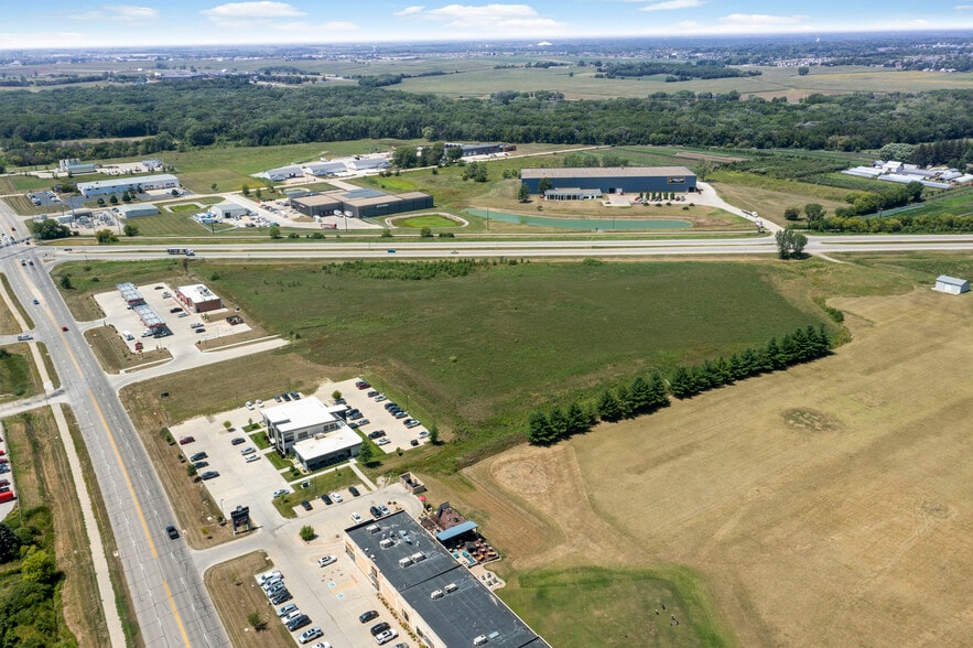 4004 US-63, Waterloo, IA à vendre - Photo du bâtiment - Image 3 de 7