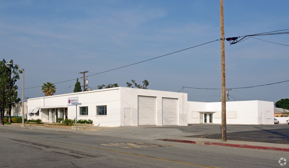 10012-10018 Painter Ave, Santa Fe Springs, CA for sale - Building Photo - Image 2 of 4